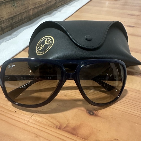 Navy Ran Ban aviators - Picture 1 of 4